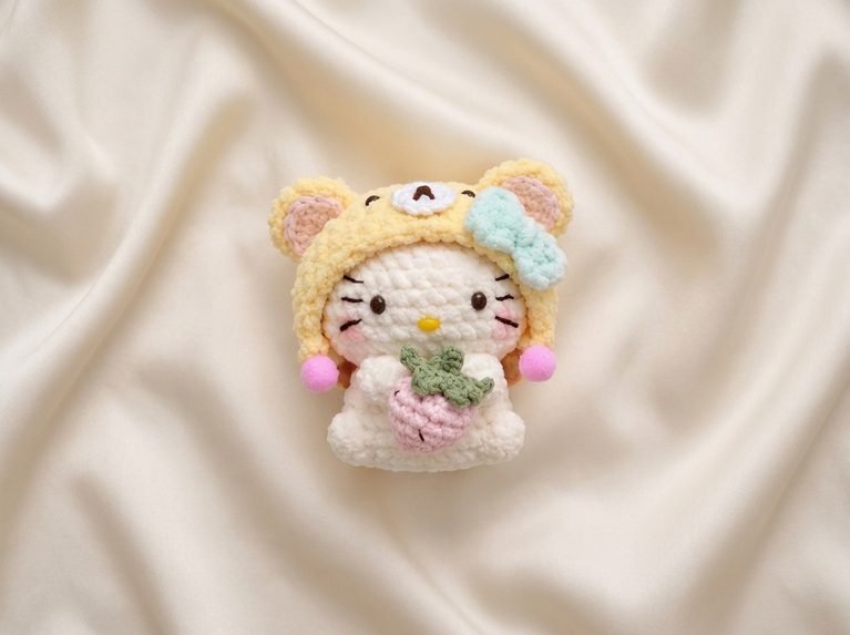 Rilakkuma hat piggy kitty